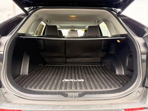 Used 2021 Toyota RAV4 XLE w/ Convenience Package image 25