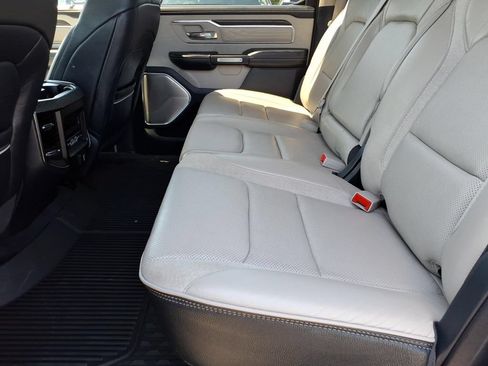 Used 2022 RAM 1500 Limited AWD/4WD image 15