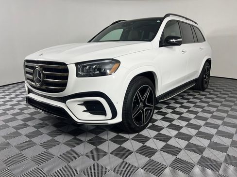 Certified 2024 Mercedes-Benz GLS 450 4MATIC image 4