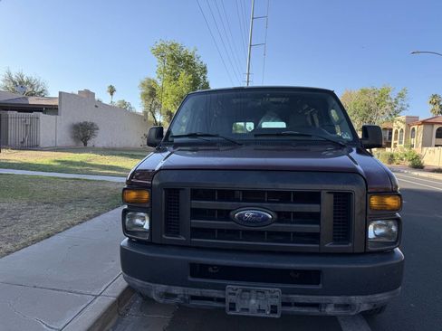 Used 2011 Ford E-150 and Econoline 150 w/ Commercial Cargo Van Pkg RWD image 5