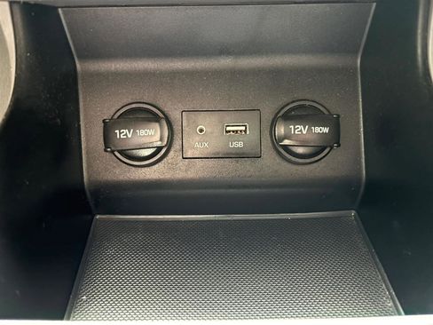 Used 2019 Hyundai Elantra SEL image 15