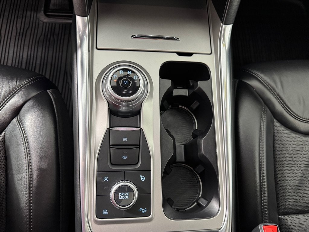 Used 2020 Ford Explorer Platinum w/ Premium Technology Package AWD/4WD image 19
