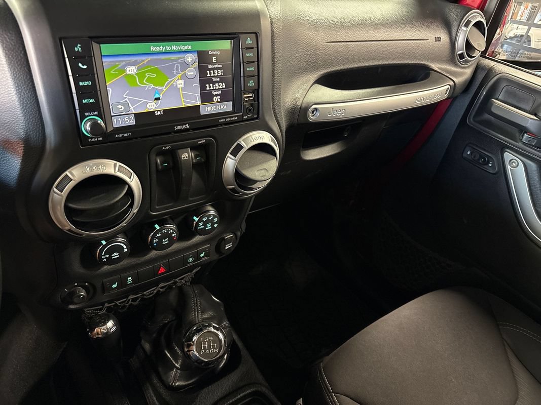 Used 2013 Jeep Wrangler Rubicon w/ PWR Convenience Group AWD/4WD image 42
