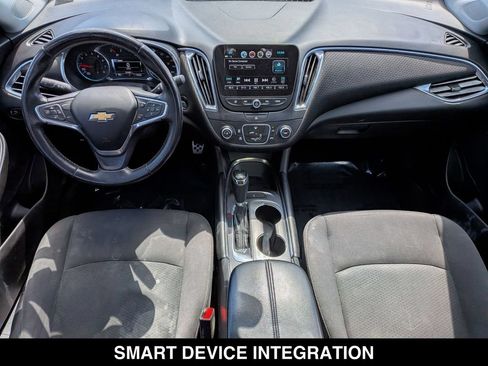 Used 2017 Chevrolet Malibu LT FWD image 24