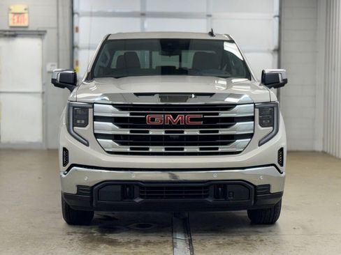 New 2026 GMC Sierra 1500 SLE w/ Preferred Package AWD/4WD image 2