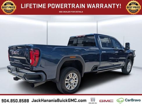 Used 2022 GMC Sierra 3500 Denali w/ Technology Package AWD/4WD image 3