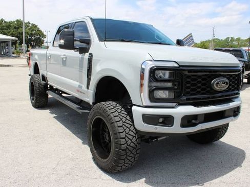 Used 2025 Ford F250 Lariat w/ Lariat Ultimate Package AWD/4WD image 13