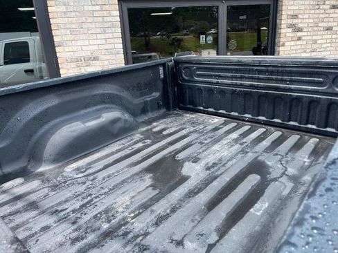 Used 2018 RAM 3500 Tradesman w/ Chrome Appearance Group image 9