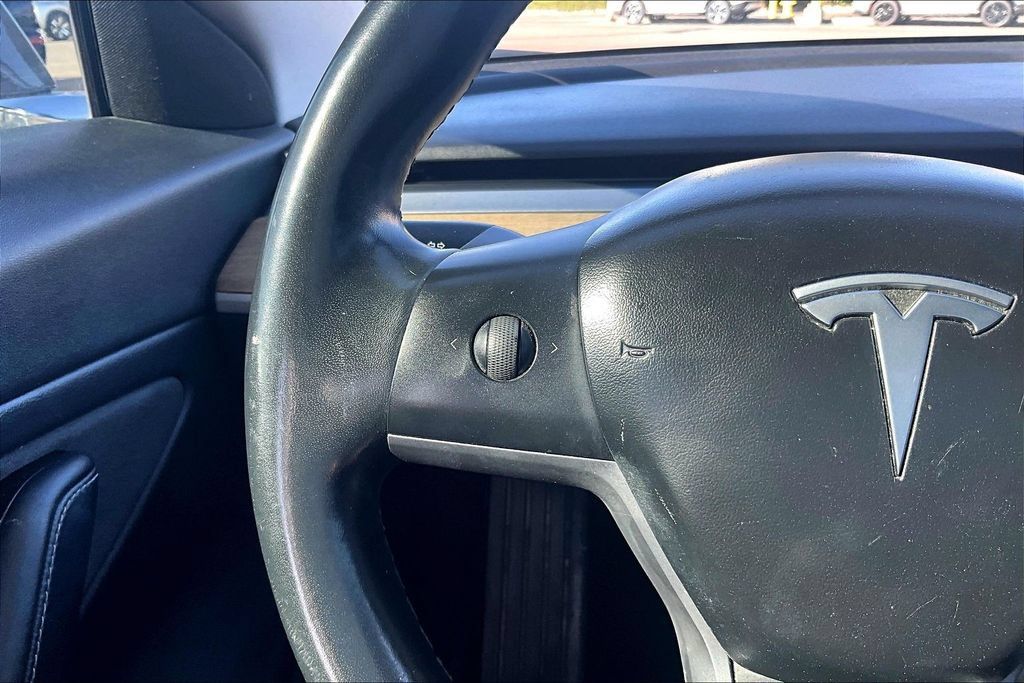 Used 2018 Tesla Model 3 Performance AWD/4WD image 17