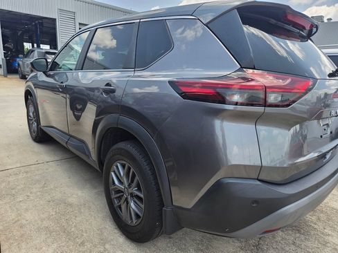 Used 2023 Nissan Rogue S FWD image 2