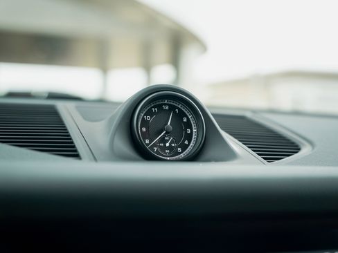 New 2025 Porsche Macan image 21