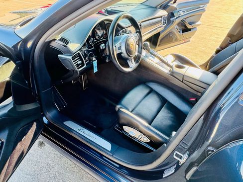 Used 2016 Porsche Panamera Edition image 33