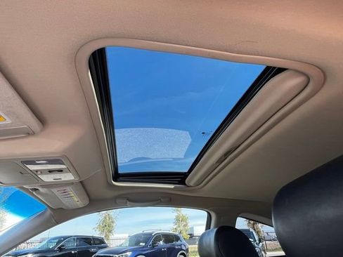 Used 2004 INFINITI G35 Coupe w/ Premium Pkg image 23