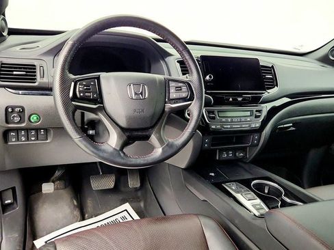 Used 2024 Honda Ridgeline Black Edition image 13