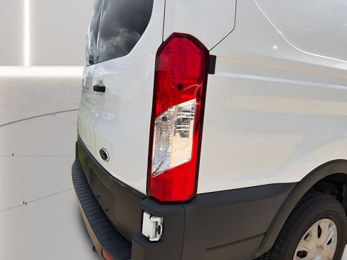 Used 2020 Ford Transit 250 Low Roof w/ Exterior Upgrade Package RWD image 36