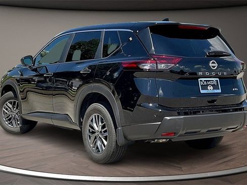 New 2026 Nissan Rogue S image 3