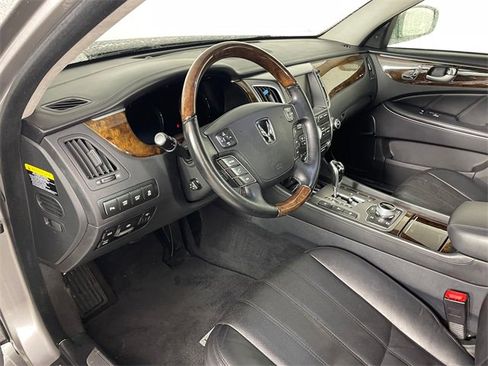 Used 2011 Hyundai Equus Ultimate image 3