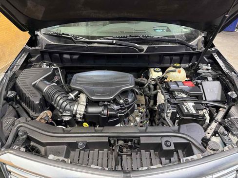 Used 2018 Cadillac XT5 Platinum image 30