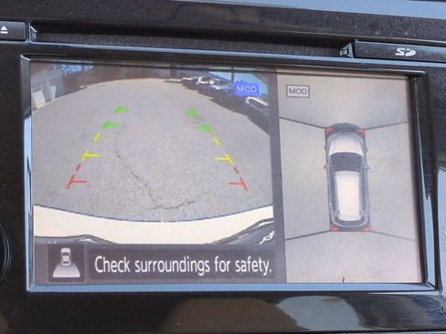 Used 2017 Nissan Rogue SV w/ SV Premium Package image 21