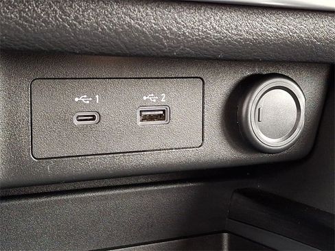 Used 2021 Nissan Rogue SV image 24