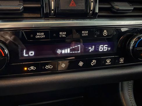 Certified 2024 Nissan Pathfinder Platinum w/ Cargo Package image 19