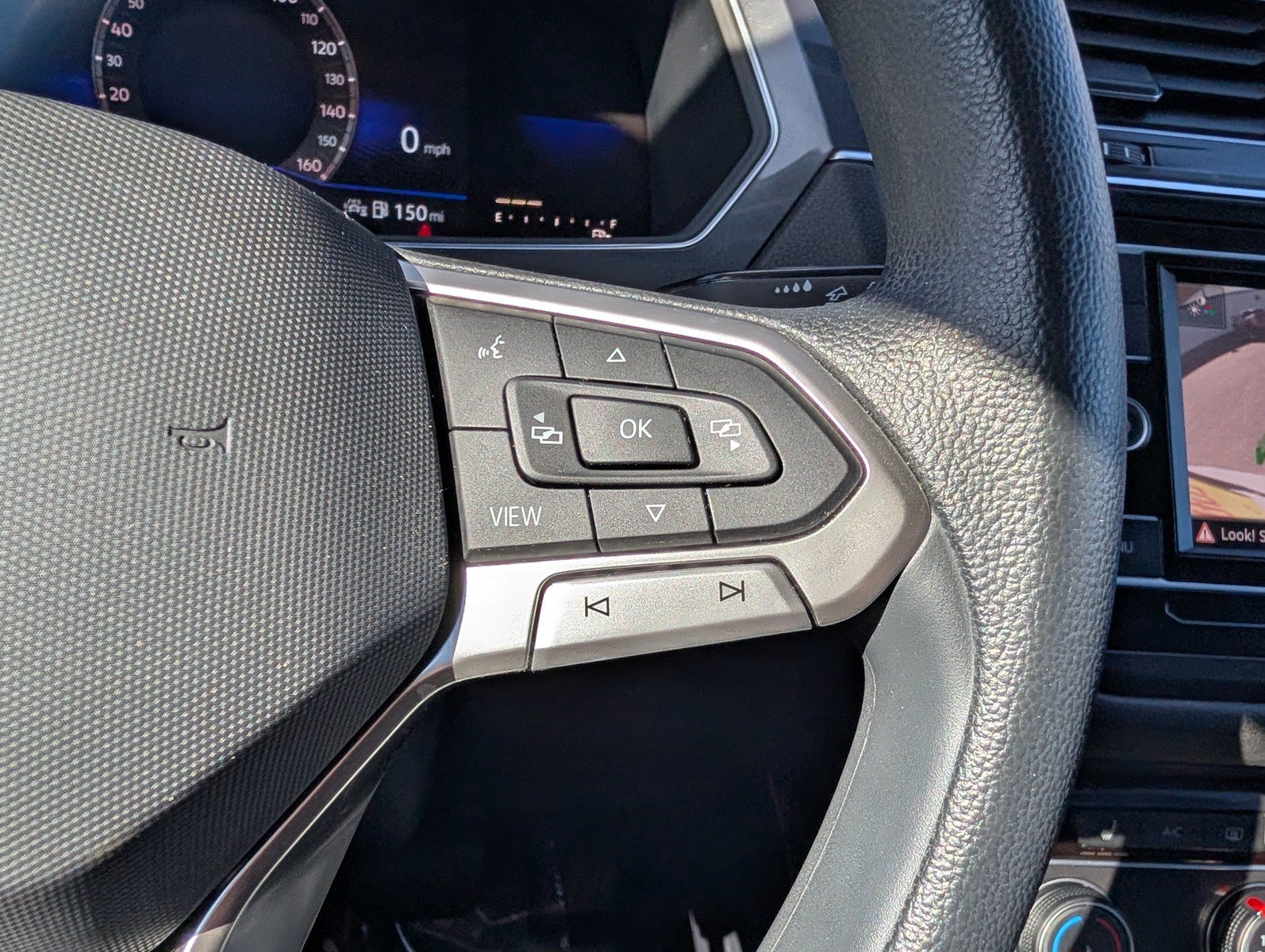 Used 2022 Volkswagen Tiguan S AWD/4WD image 25