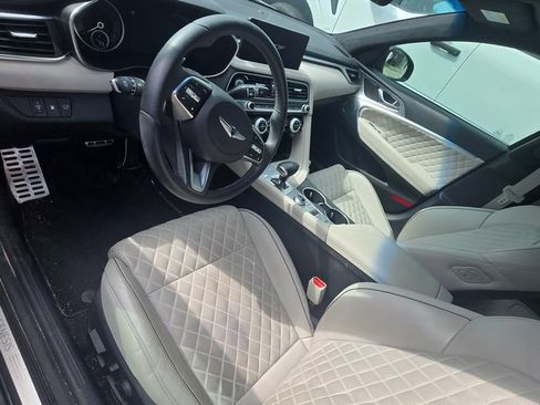 Used 2023 Genesis G70 3.3T w/ Sport Prestige Package RWD image 13