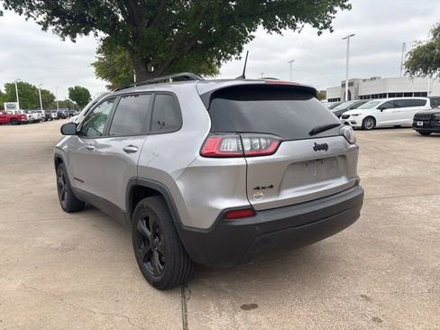 Used 2021 Jeep Cherokee Latitude Plus image 8