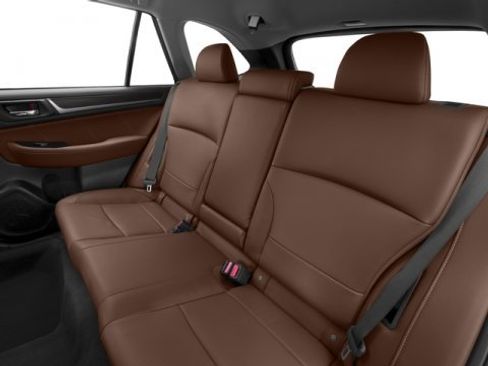 Used 2017 Subaru Outback 2.5i Touring image 17