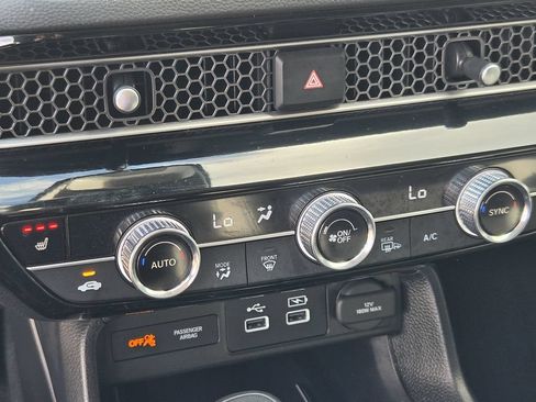 Used 2024 Honda Civic Touring image 19