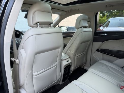 Used 2018 Lincoln MKC Reserve w/ Lincoln MKC Climate Package image 17
