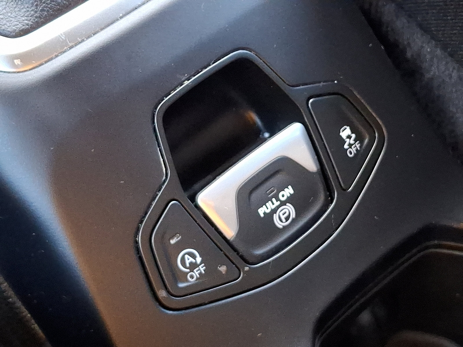 Certified 2023 Jeep Renegade Latitude AWD/4WD image 26