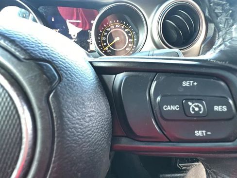 Used 2019 Jeep Wrangler Sport AWD/4WD image 36
