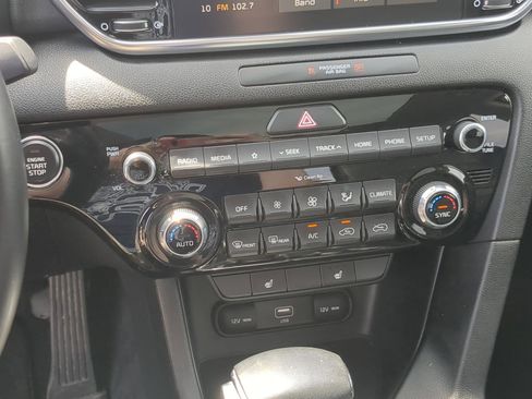 Used 2022 Kia Sportage EX FWD image 18