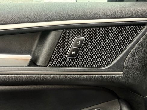 Used 2022 Ford Edge SEL AWD/4WD image 15