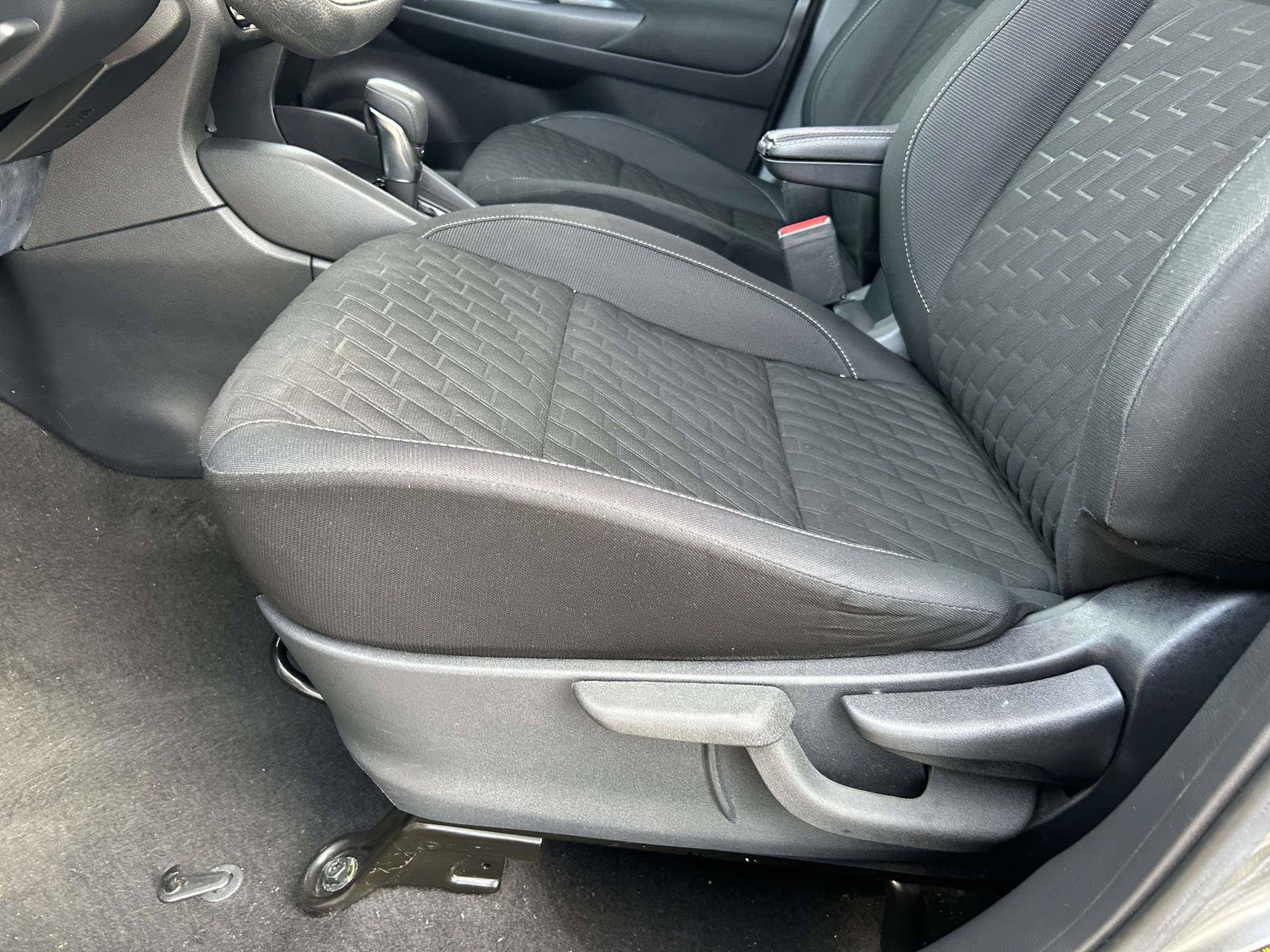 Used 2022 Nissan Kicks S FWD image 16