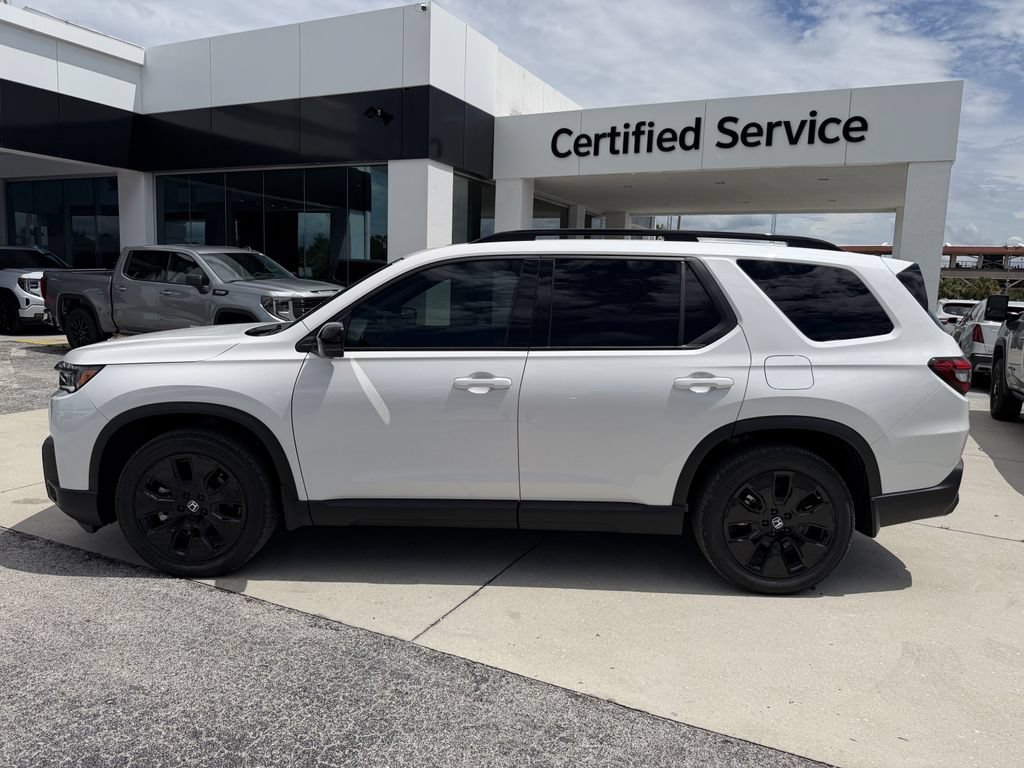 New 2026 Honda Pilot Black Edition image 6