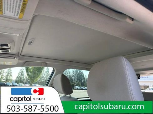 Used 2017 Subaru Forester 2.5i Premium AWD/4WD image 9