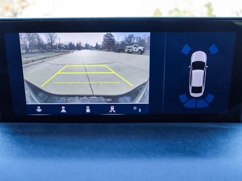 Used 2022 Acura TLX w/ Technology Package image 9