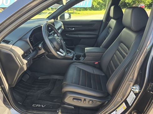 Certified 2025 Honda CR-V Sport-L image 12