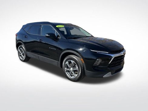 Used 2024 Chevrolet Blazer LT w/ LPO, Floor Liner Package FWD image 8