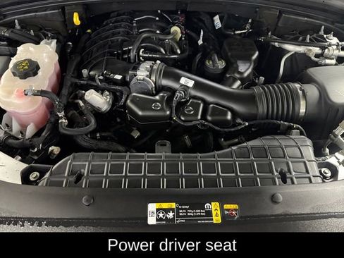 Used 2023 Jeep Grand Cherokee L Limited w/ Luxury Tech Group II image 7