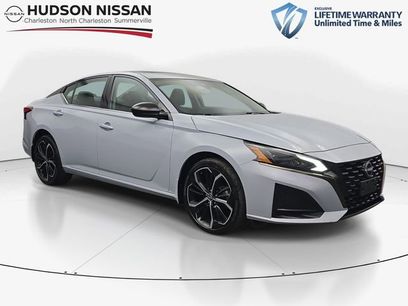 Used 2023 Nissan Altima 2.5 SR w/ SR Premium Package