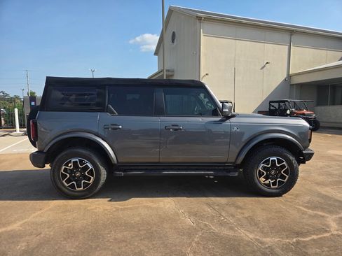 Used 2022 Ford Bronco Outer Banks AWD/4WD image 4