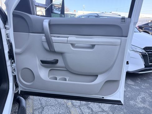 Used 2013 Chevrolet Silverado 2500 W/T image 31