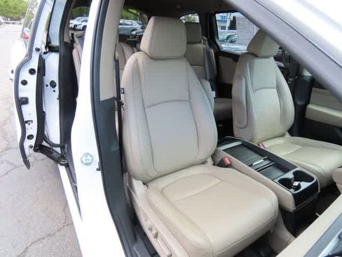 Certified 2023 Honda Odyssey Touring image 19