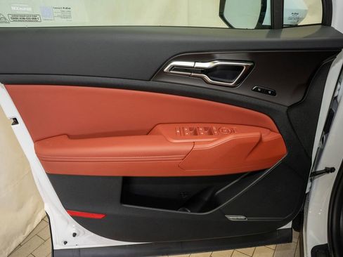 New 2026 Kia Sportage SX image 16