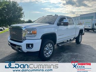 Used 2017 GMC Sierra 2500 Denali w/ Suspension Package, Off-Road AWD/4WD video 1