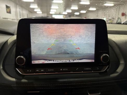 Certified 2025 Nissan Rogue SV image 35