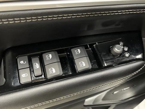 Used 2024 Jeep Wagoneer Series III w/ Convenience Group I image 30